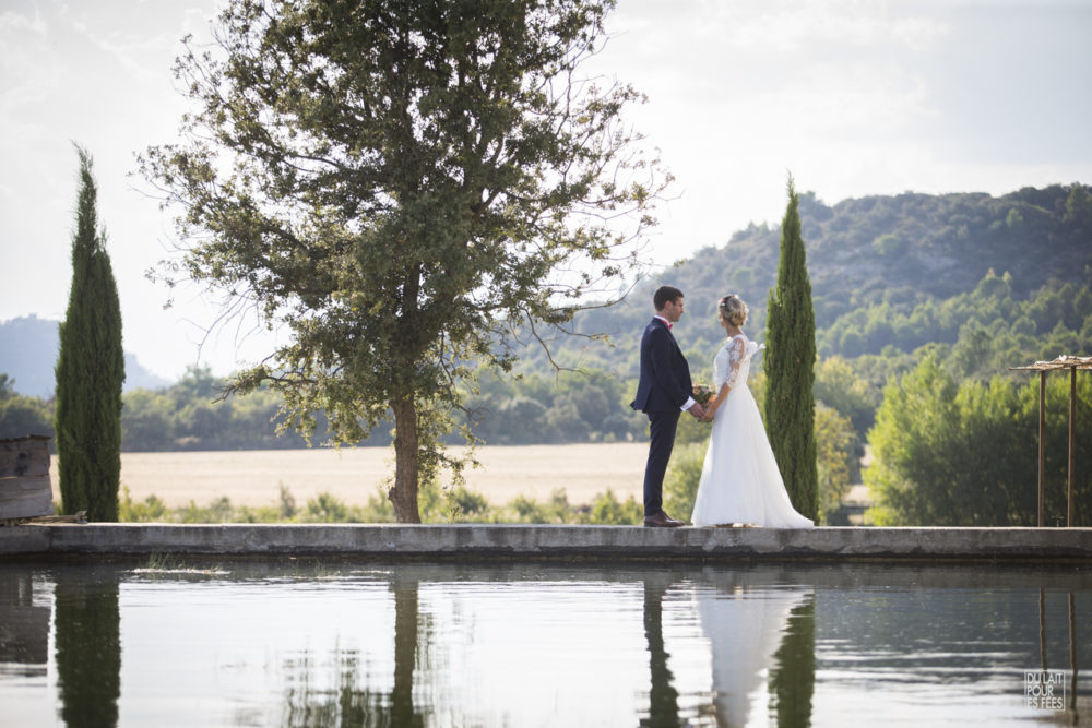 bride and groom at Les domaines de Patras