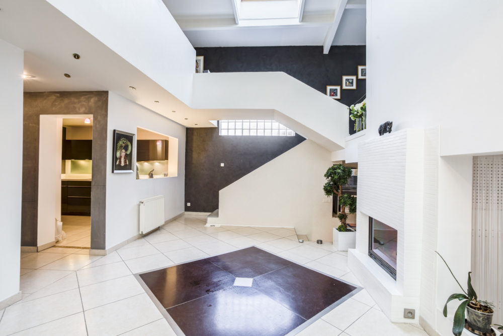 photo loft design, reportage photo immobilier, escalier et design intérieur